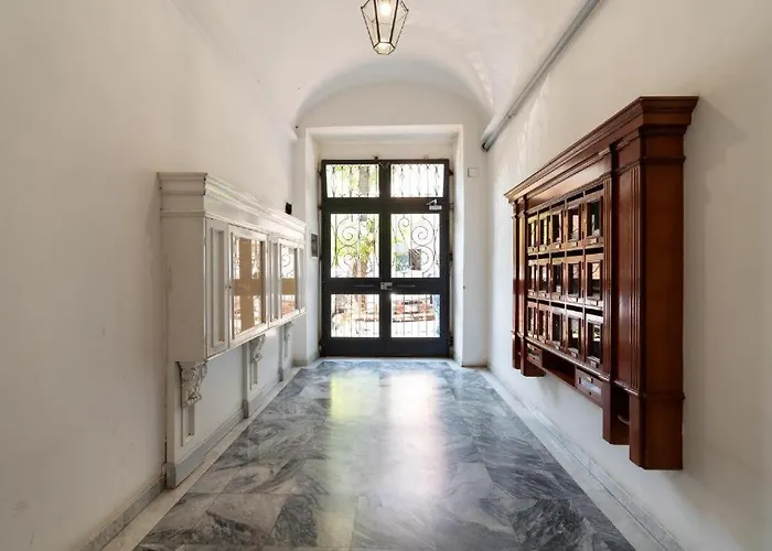 Mameli 56 - Apartment In Palazzo Storico Trastevere